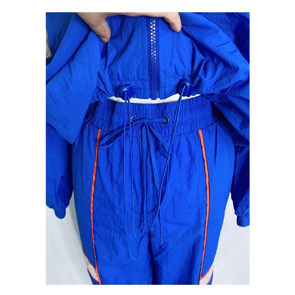 Tracksuit - Picture 2 of 3